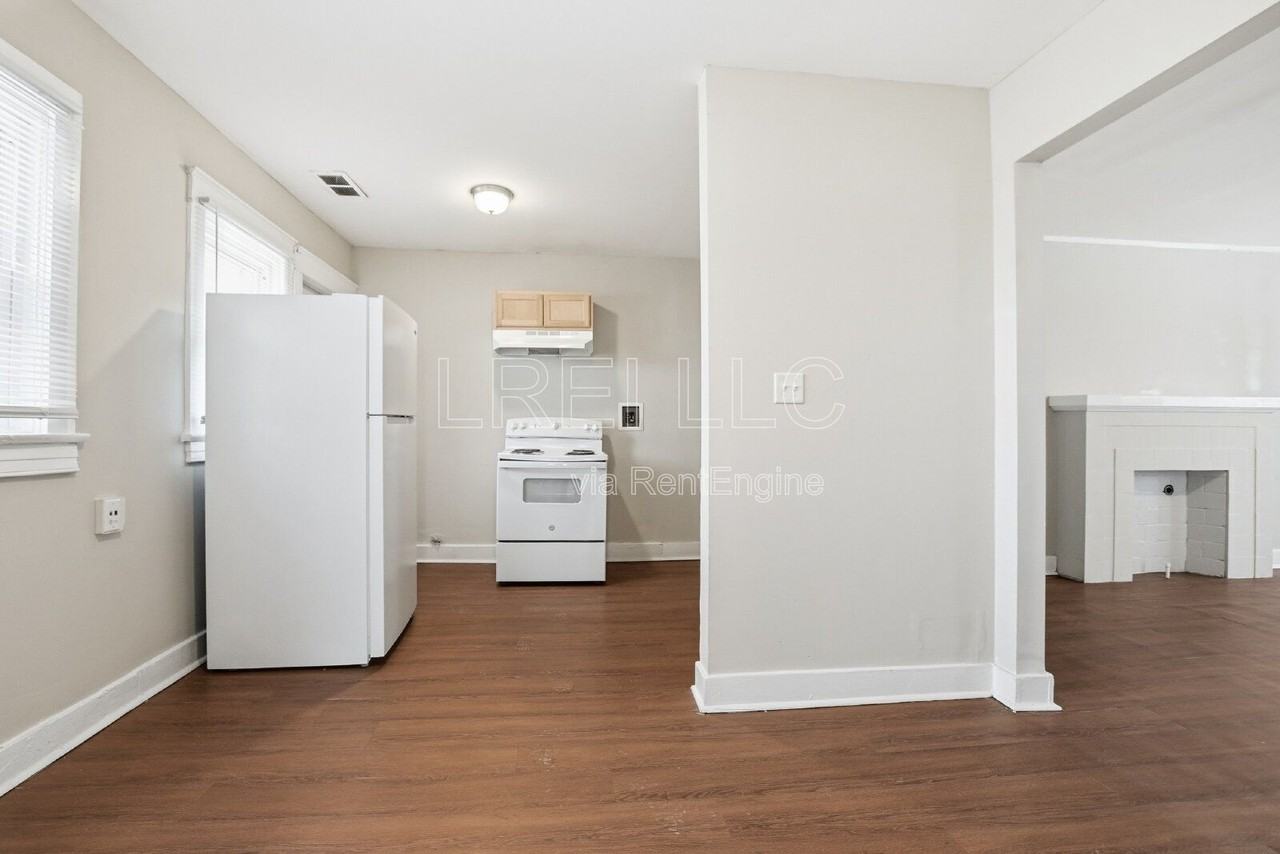 701 Hazel St #3 - Photo 5 of 24
