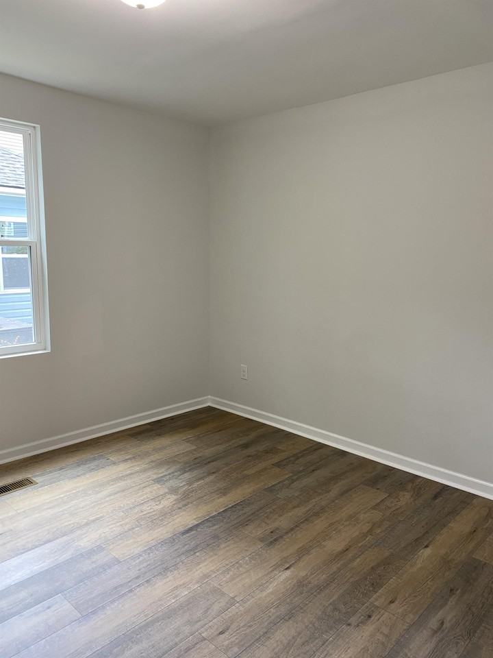 5806 Sledge St Apt A #A - Photo 5 of 23