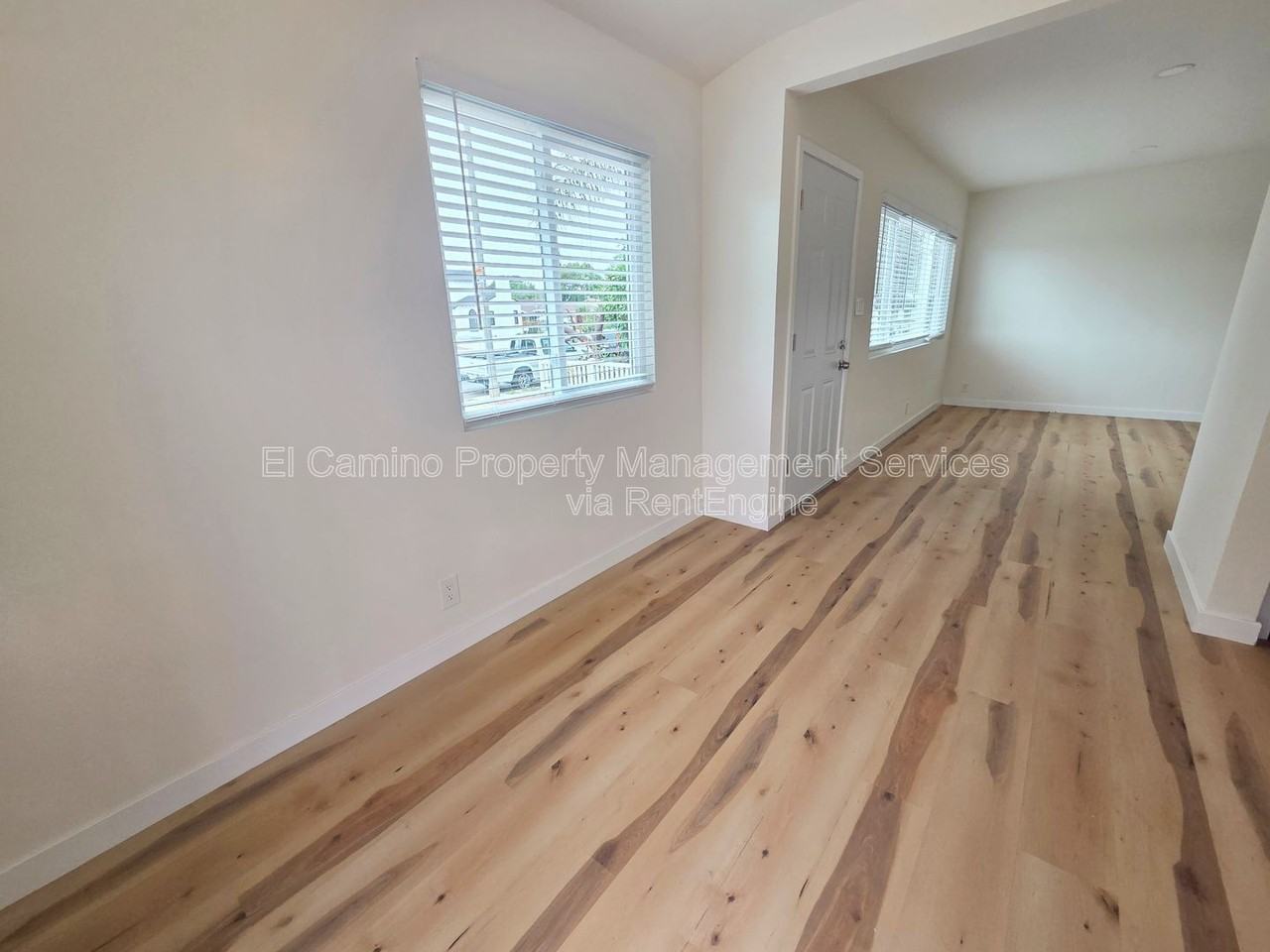 3164 Pine Ave - Photo 4 of 21