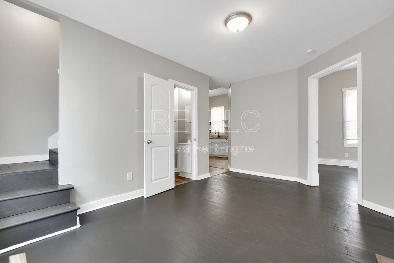 3932 Rankin St - Photo 2 of 15
