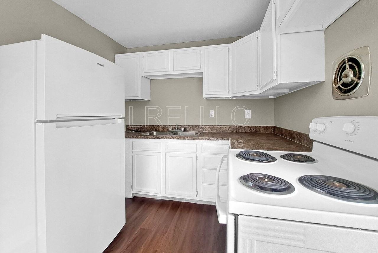 8801 Malvern Hill Rd #2 - Photo 4 of 28