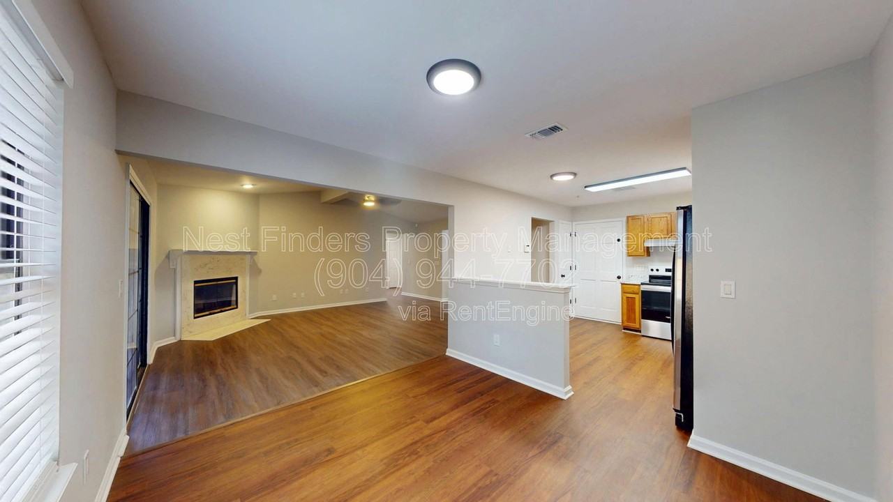 1012 Dorwinion Dr - Photo 6 of 24