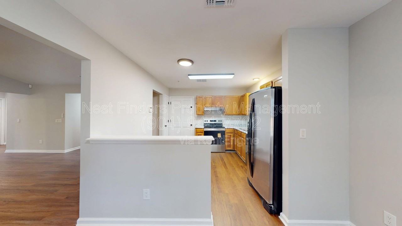 1012 Dorwinion Dr - Photo 7 of 24