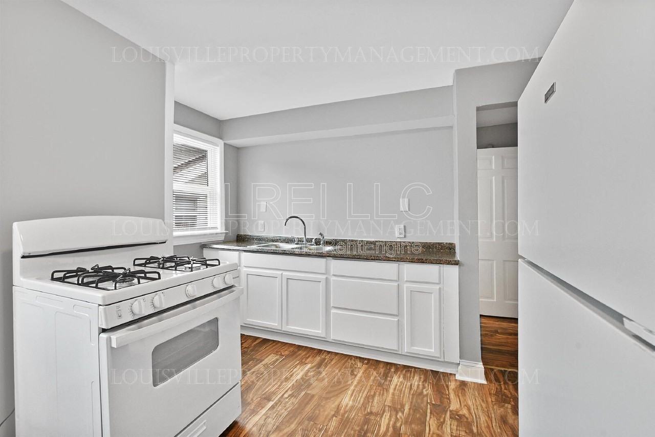 4143 W Market St #2 - Photo 6 of 11