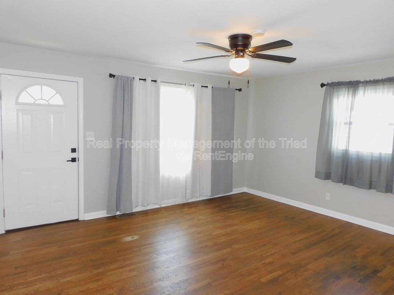 909 Tuscaloosa St - Photo 2 of 17