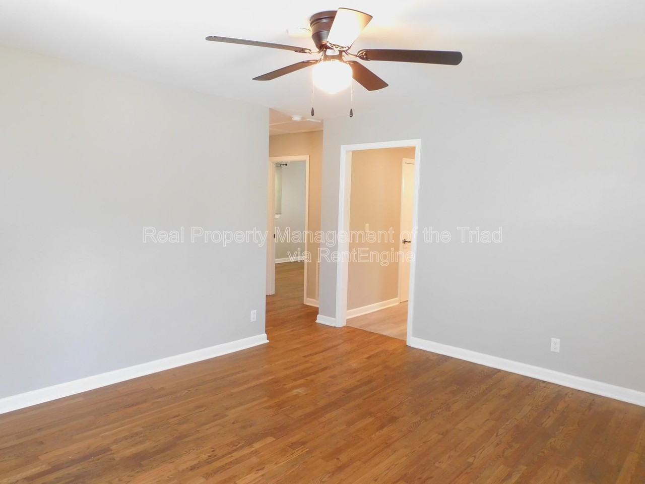 909 Tuscaloosa St - Photo 3 of 17