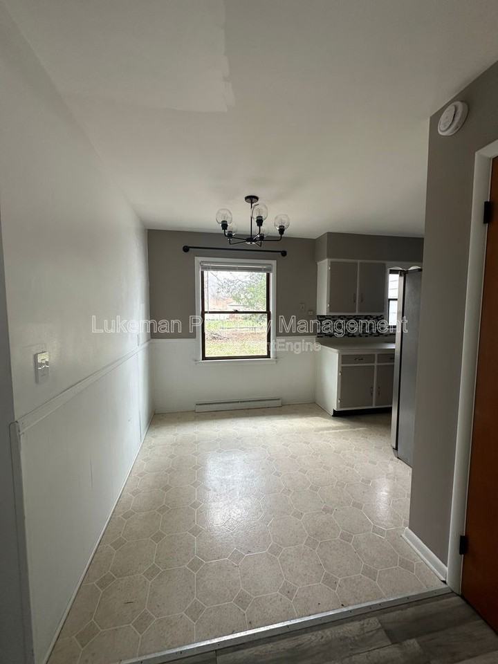 2909 Range St - Photo 4 of 18