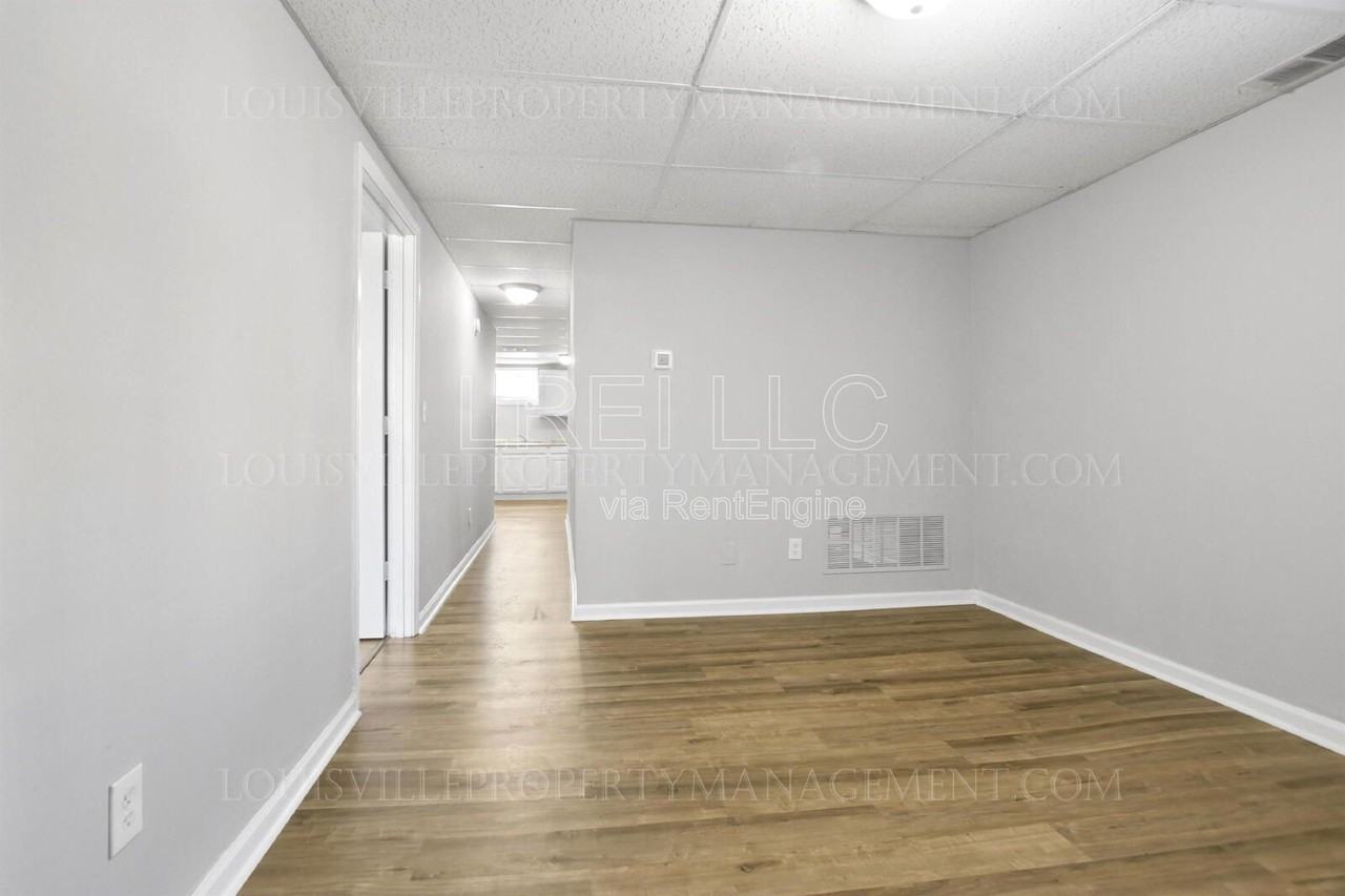 704 Roselane St #704-1 - Photo 2 of 16
