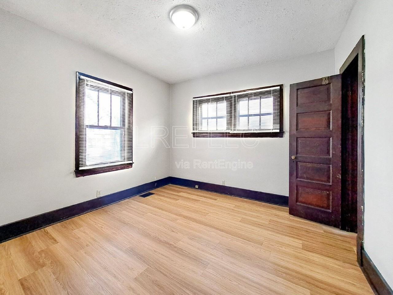 2733 Chase Ct - Photo 6 of 11