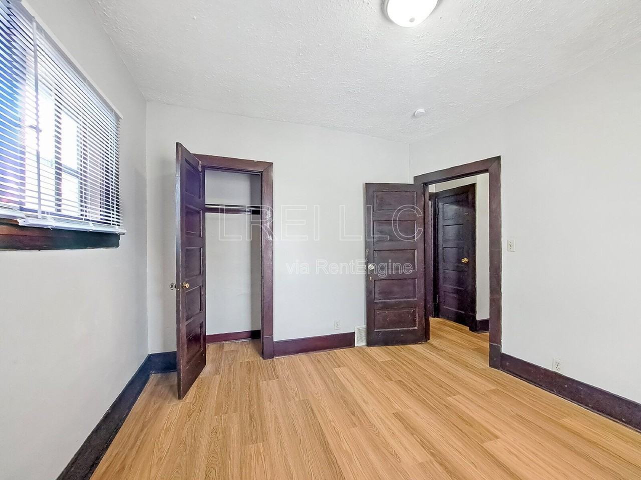 2733 Chase Ct - Photo 7 of 11