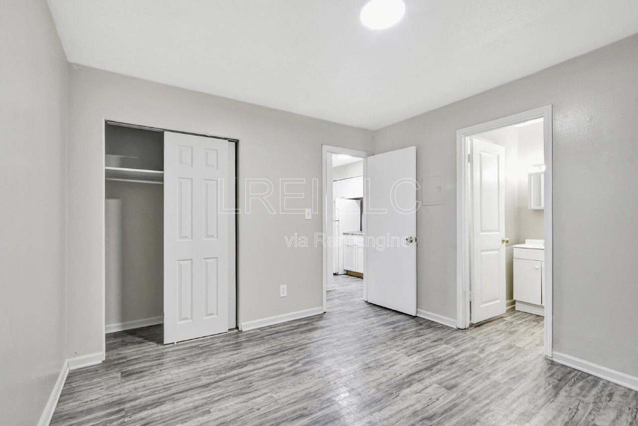 4311 Norbrook Dr #4 - Photo 4 of 16