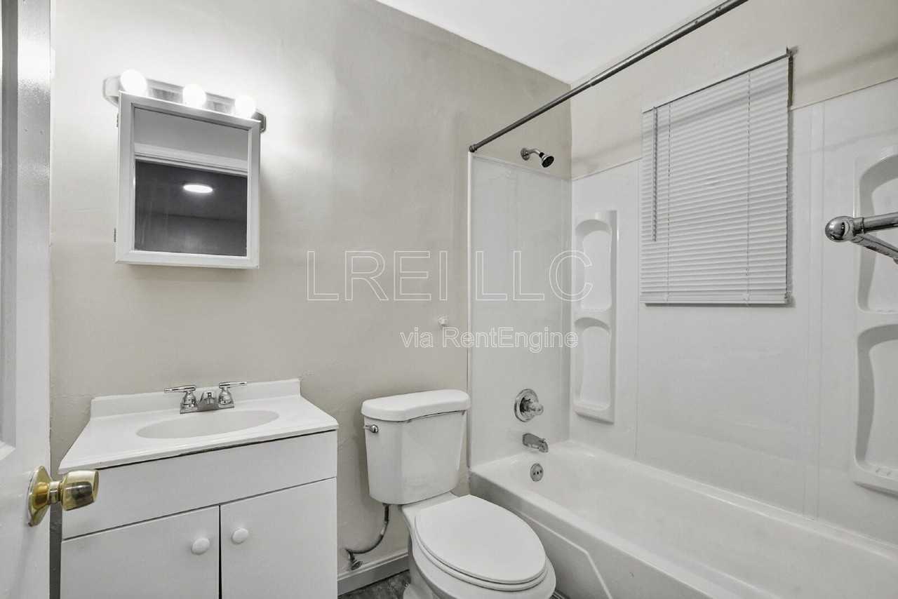 4311 Norbrook Dr #4 - Photo 5 of 16