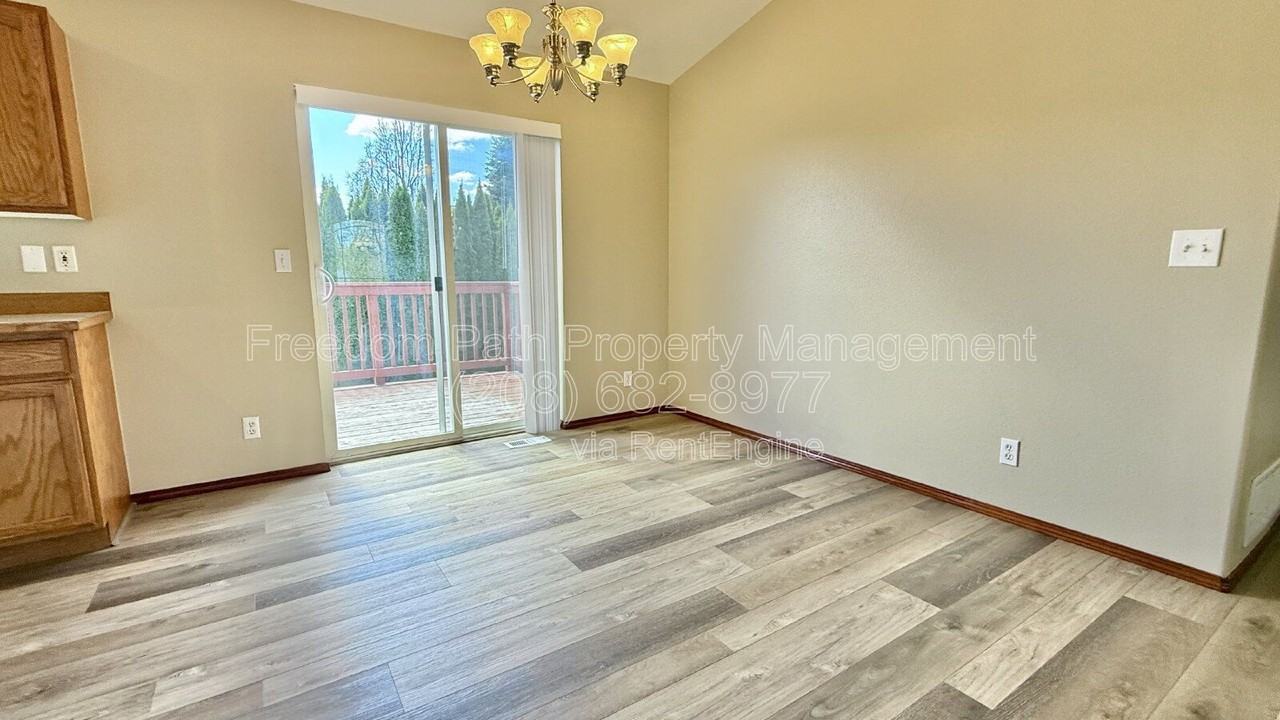 1930 W Canfield Ave - Photo 4 of 23