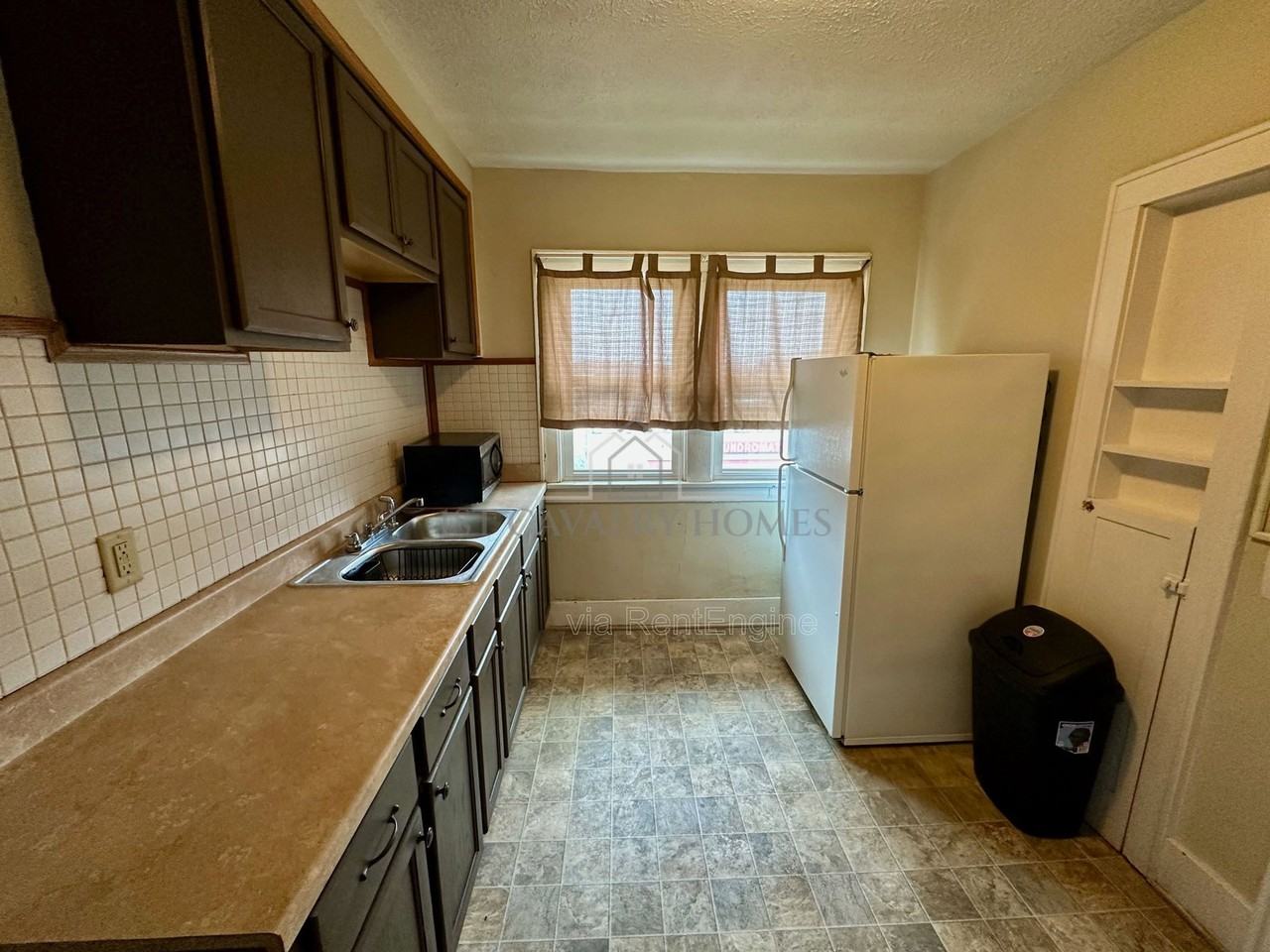 783 E Exchange St #2nd - Photo 7 of 11