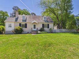featured image of 9609 University Blvd
