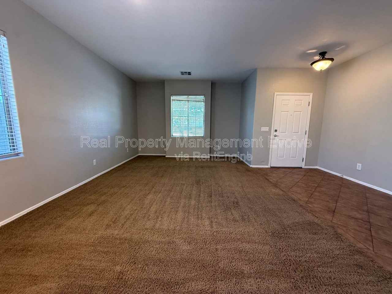 1315 E Walnut Rd - Photo 3 of 34
