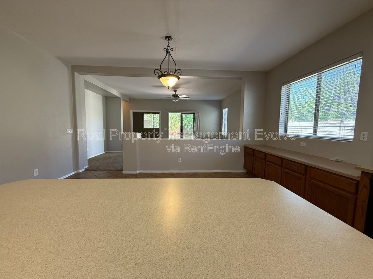 1315 E Walnut Rd - Photo 7 of 34