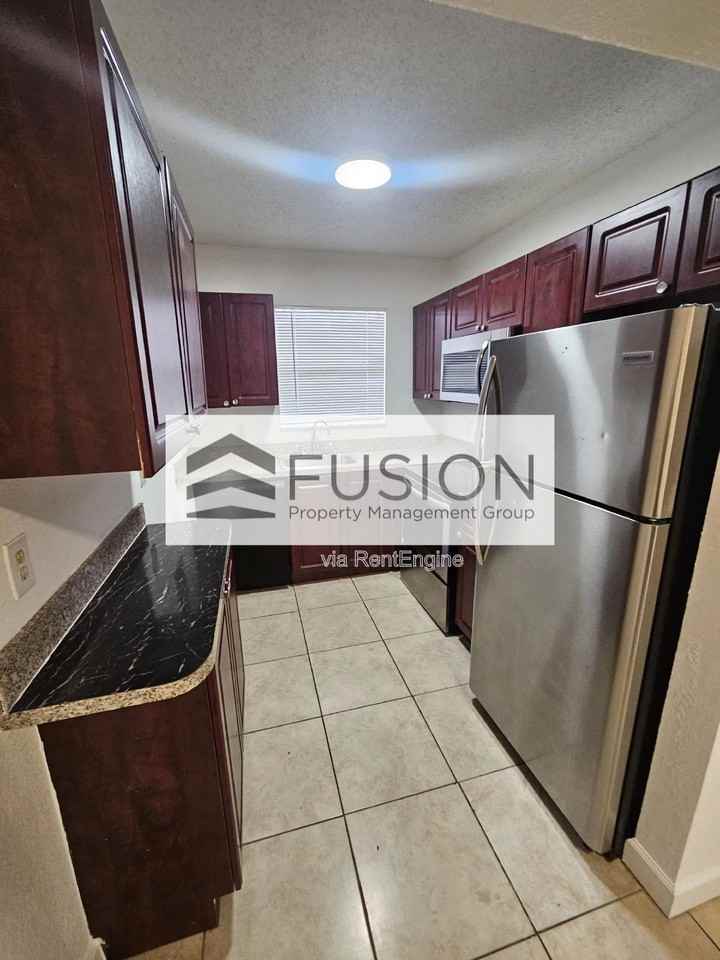 400 Nw 65th Ave #123 - Photo 2 of 9