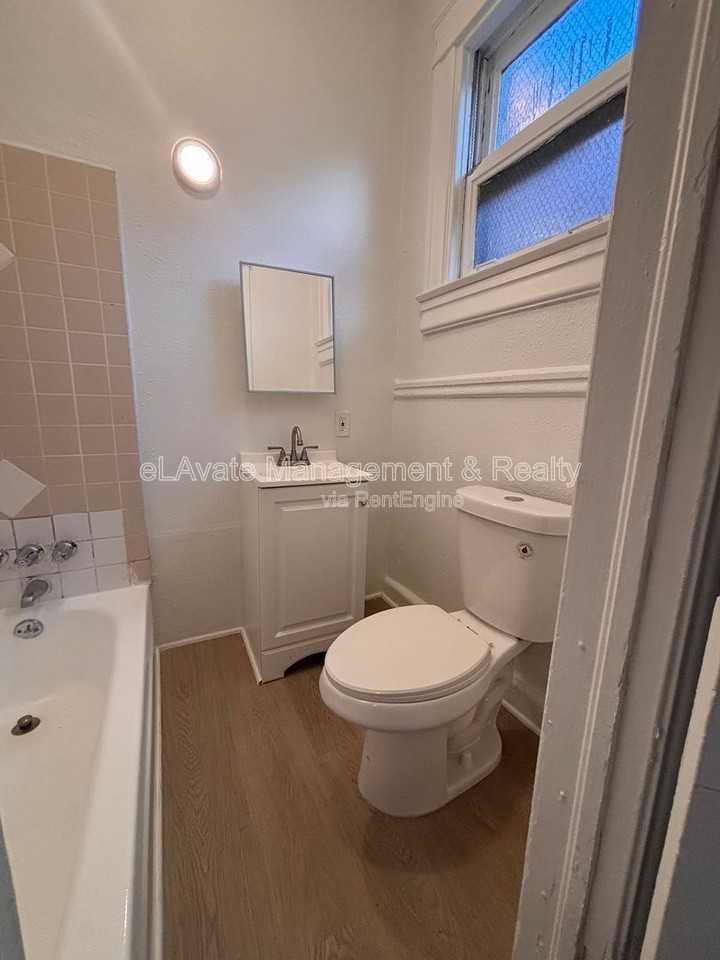 1315 S Flower St #202 - Photo 6 of 13