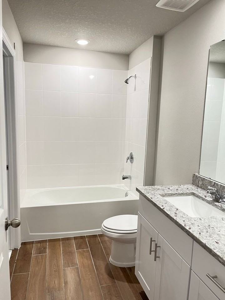 437 Legacy Loop - Photo 7 of 17