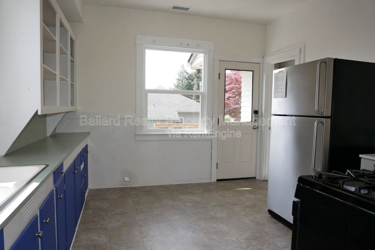 6711 4th Ave Nw #A - Photo 7 of 18