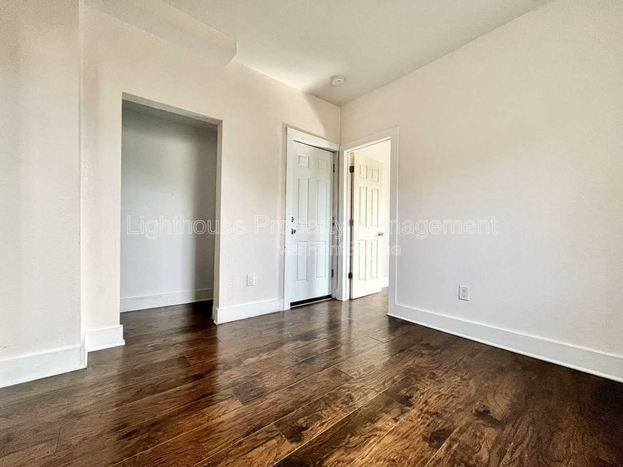 2825 Sanford St #2 - Photo 6 of 13