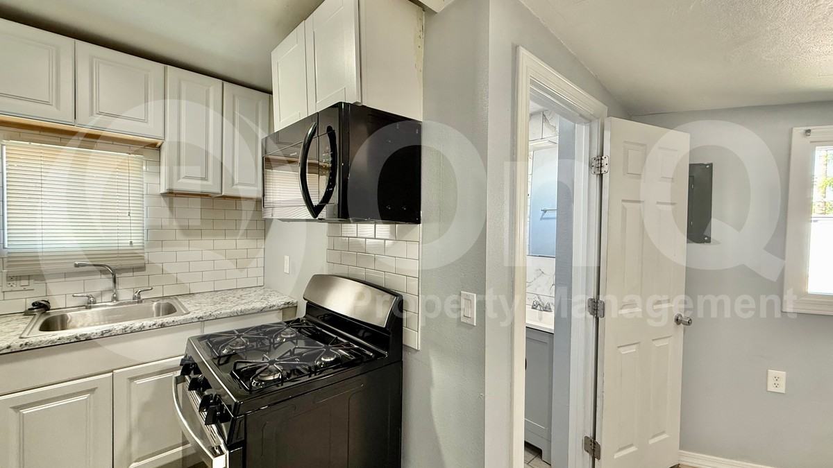 1836 E Hubbell St #6 - Photo 4 of 6