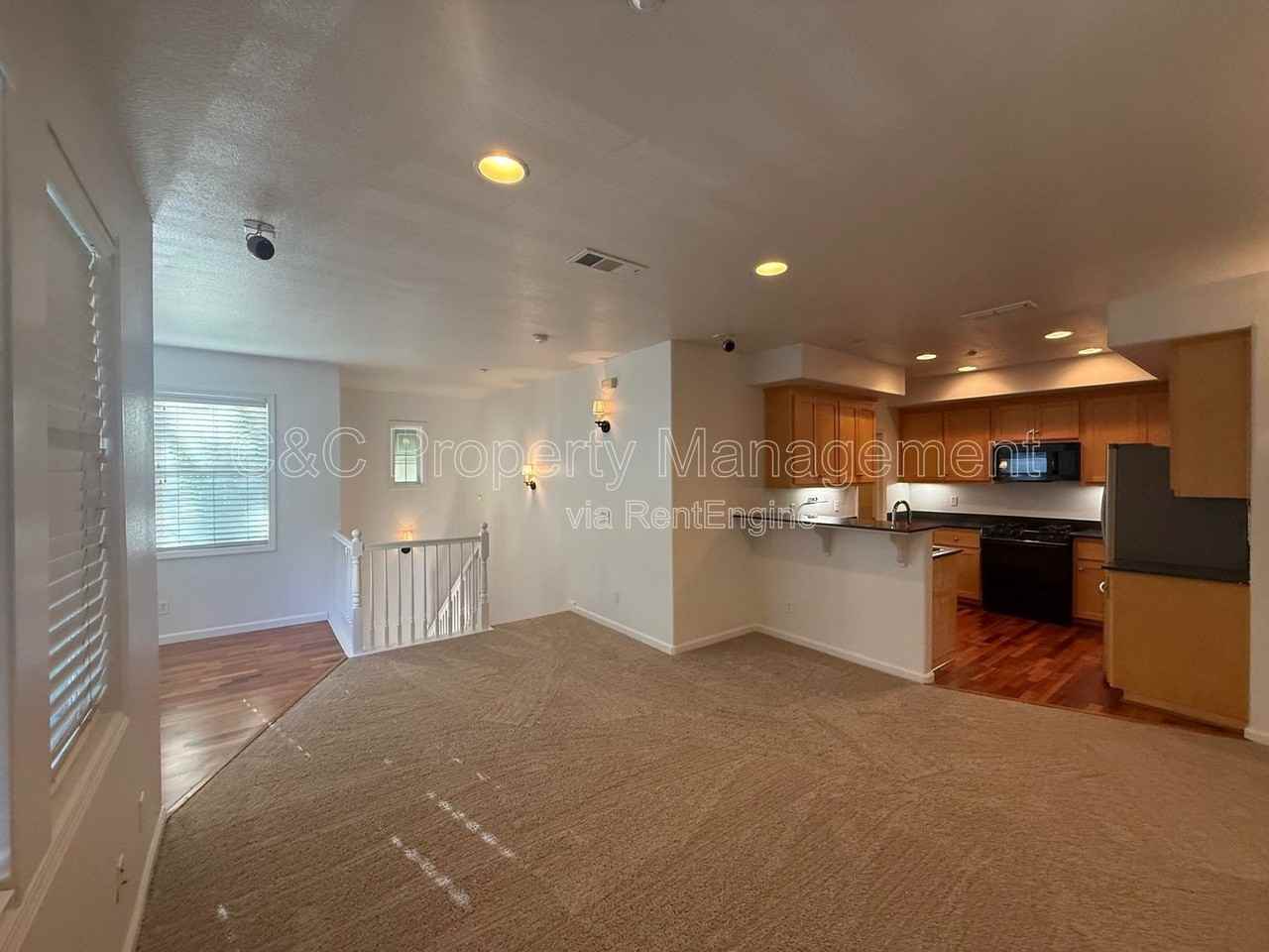 3345 Monaghan St - Photo 5 of 22