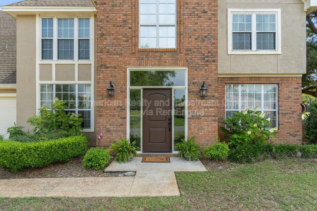 850 The Masters Blvd - Photo 3 of 30