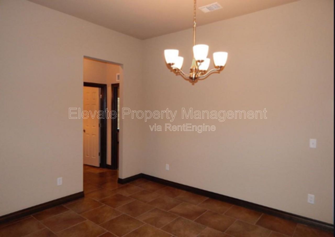 10715 Nw 23rd Ter - Photo 5 of 13