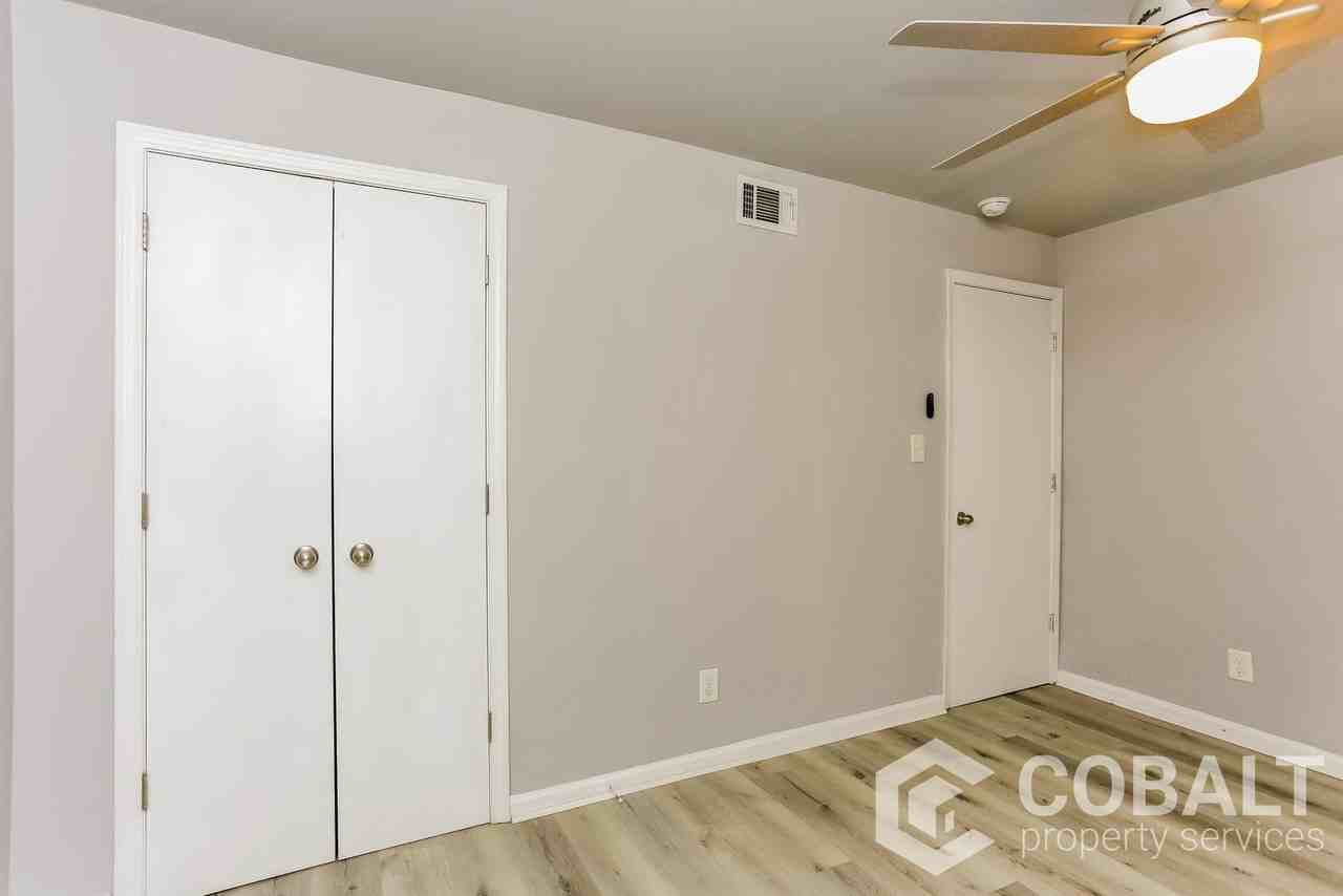 271 Glen Iris Dr Ne #3A - Photo 7 of 17