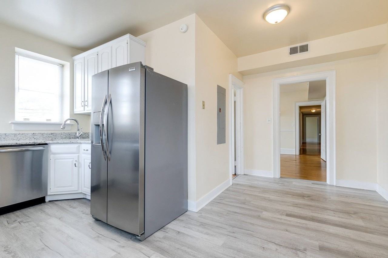 2604 Monument Ave #C - Photo 3 of 27