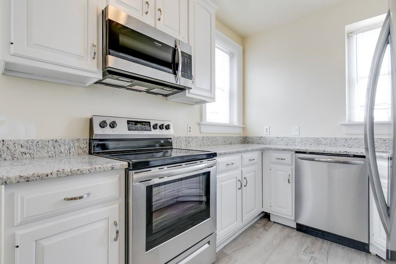 2604 Monument Ave #C - Photo 4 of 27