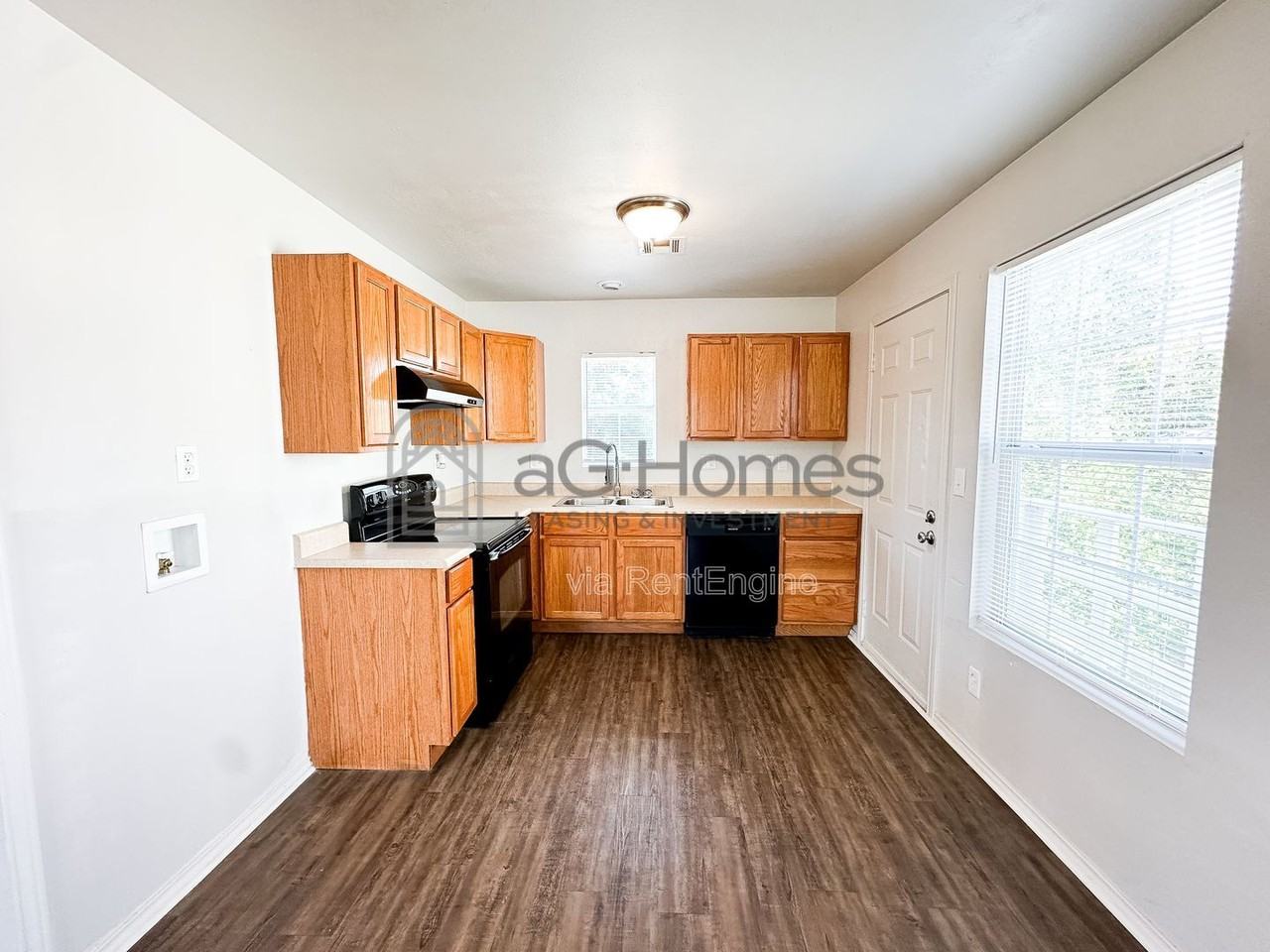 5617 N Donald Ave - Photo 2 of 13