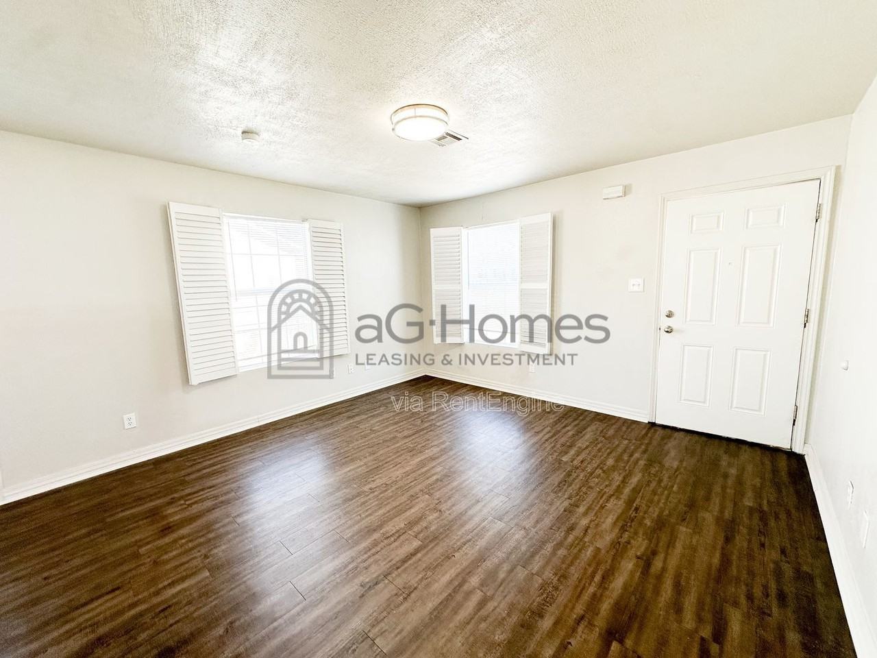5617 N Donald Ave - Photo 5 of 13