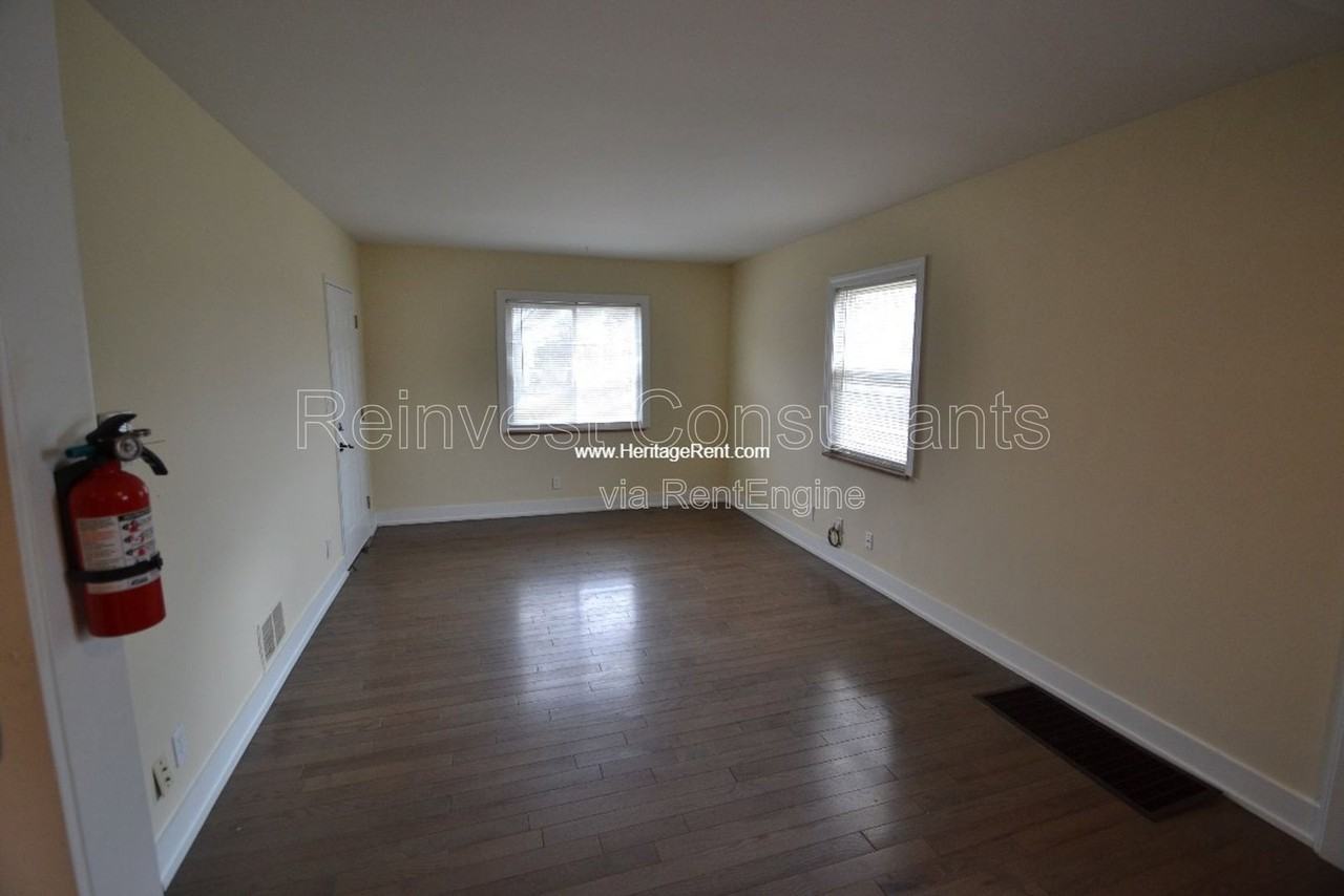 6941 Mulberry St #3 - Photo 2 of 10