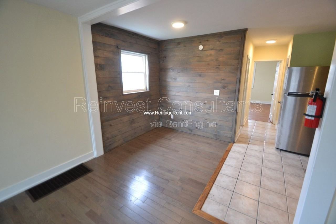 6941 Mulberry St #3 - Photo 4 of 10