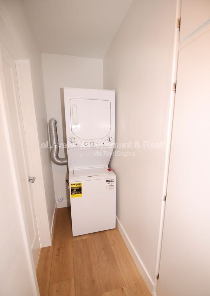 14115 Gilmore St #02 - Photo 6 of 13