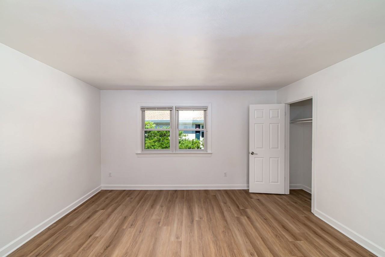 1040 Gill Ct #102 - Photo 7 of 20