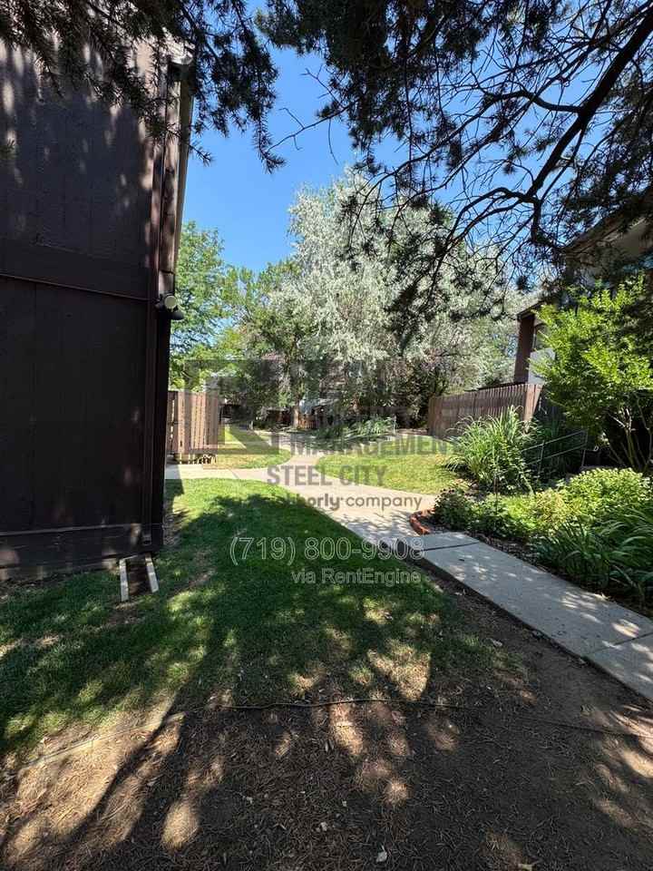 112 Scotland Rd #D - Photo 6 of 19
