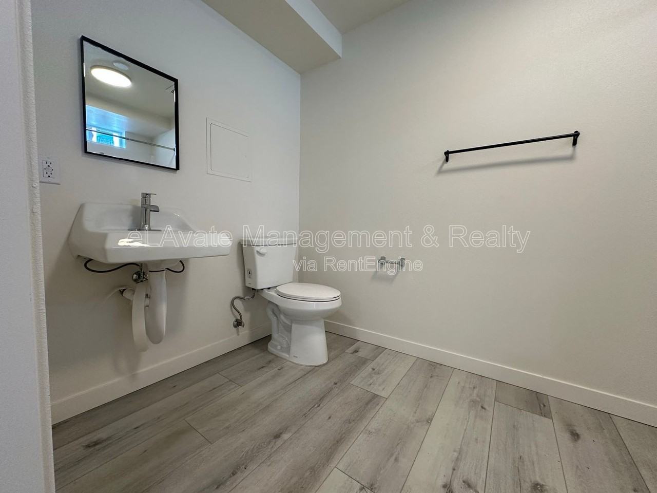 1120 E 25th St #200 - Photo 4 of 6