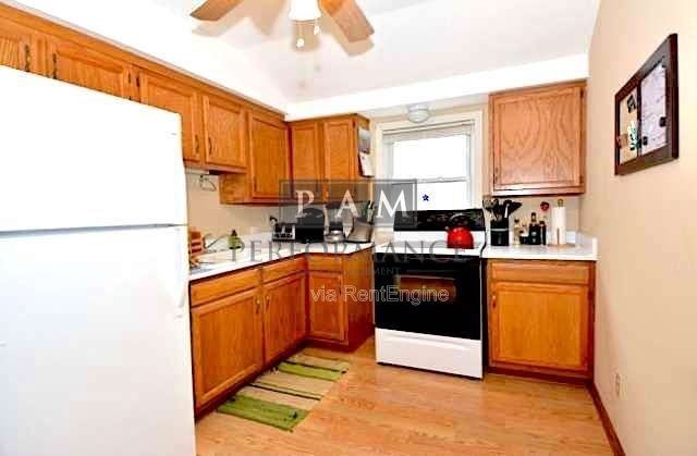 6747 Hillside Ln - Photo 4 of 9