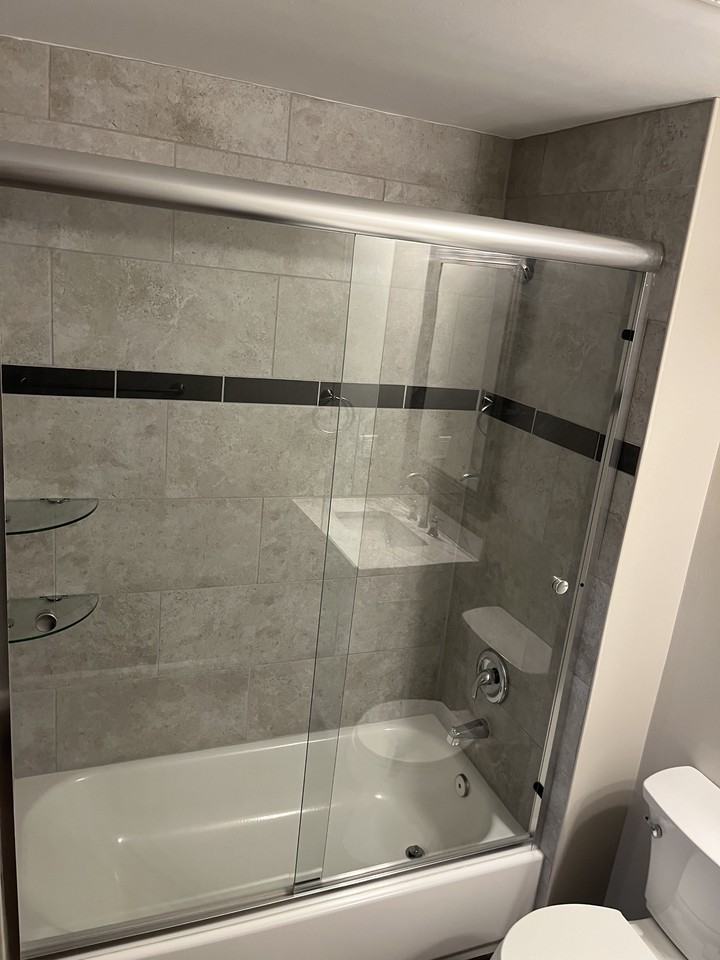 1056 Amsterdam Rd - Photo 2 of 11
