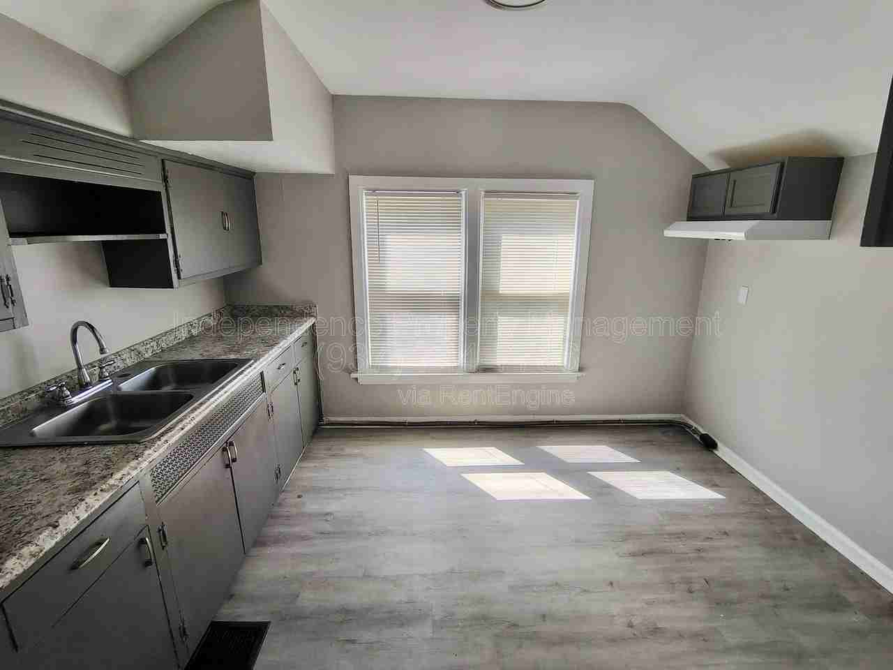 1700 Florence St #A - Photo 3 of 12