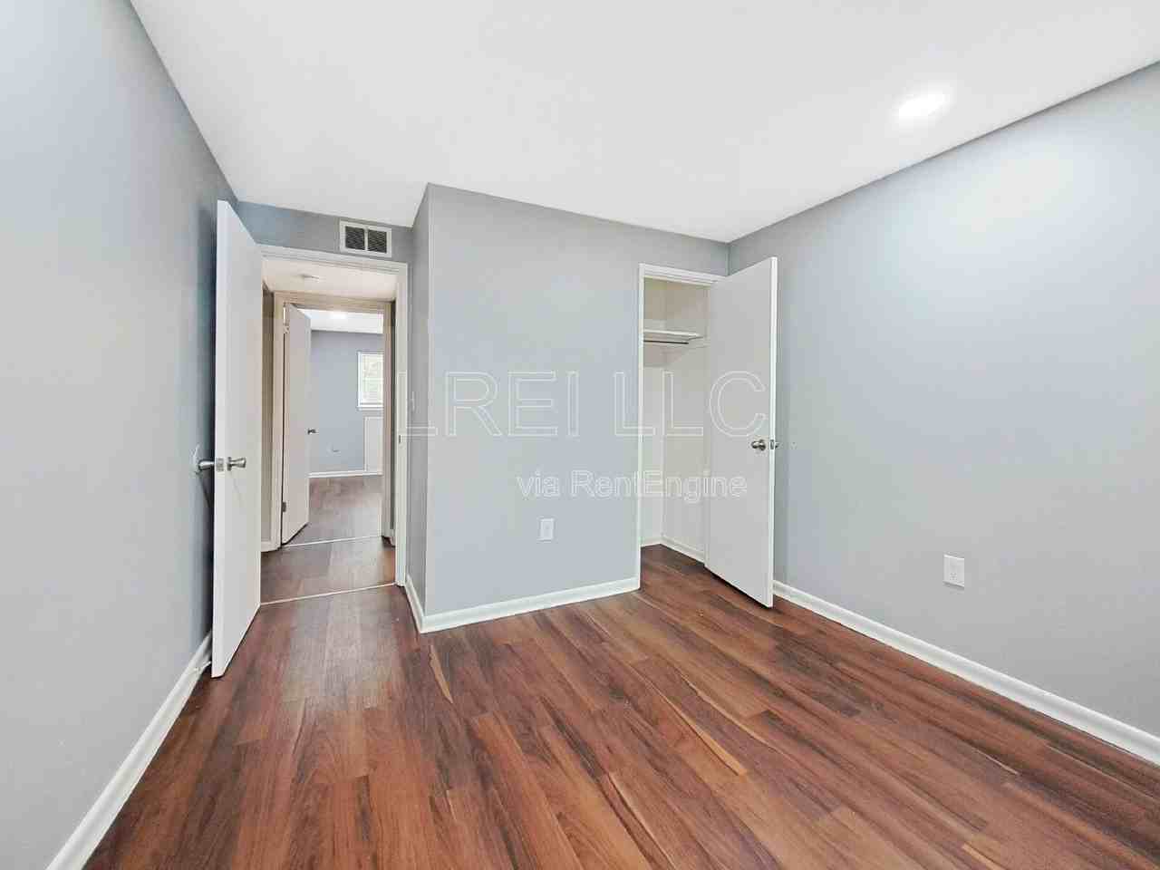 1711 Valley Forge Way #4 - Photo 6 of 13