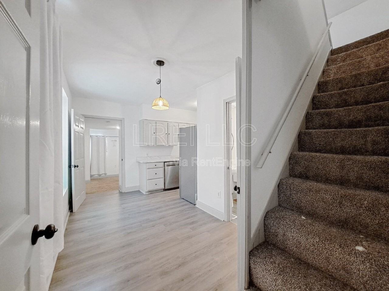2508 W Main St - Photo 4 of 14