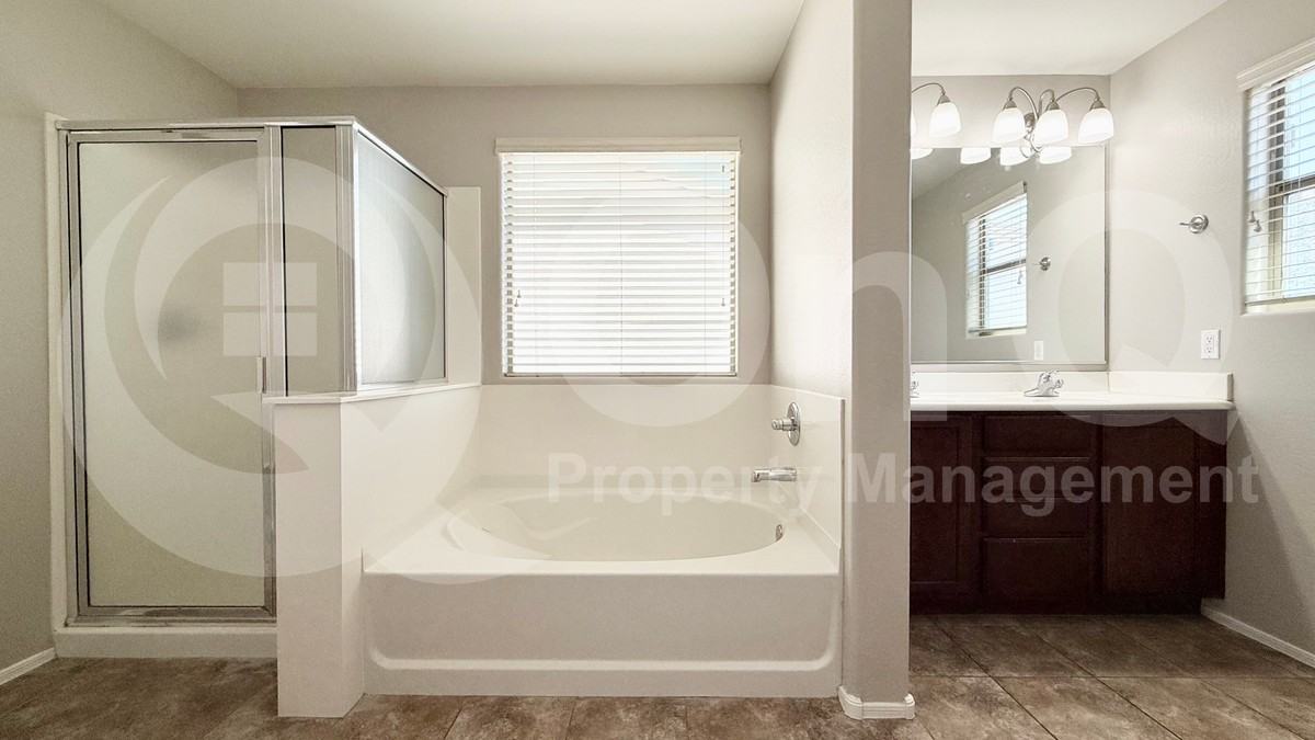 3450 E Terrace Ave - Photo 2 of 46