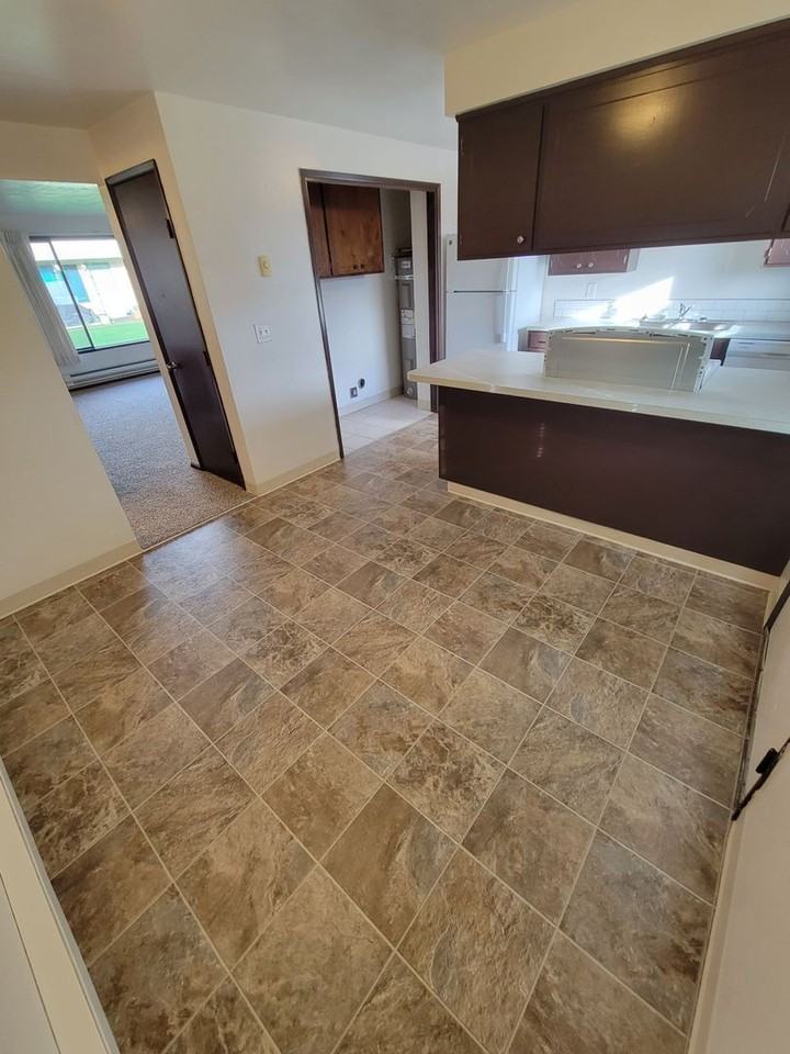 730 Queen Ave Se #15 - Photo 2 of 15