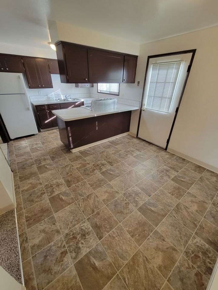 730 Queen Ave Se #15 - Photo 4 of 15