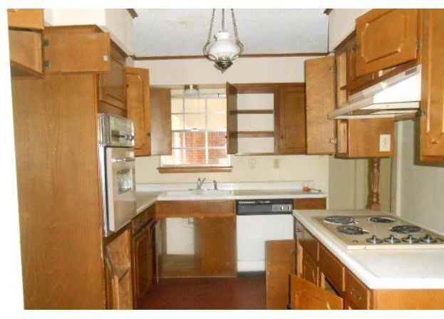1608 Mims St - Photo 2 of 9